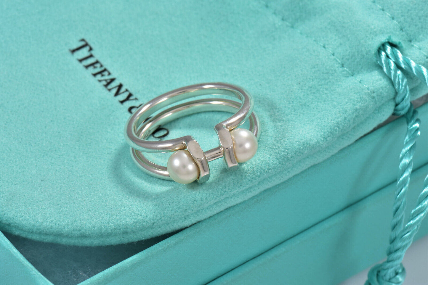 Tiffany & Co Silver HardWear Double Pearl Bypass Ring Size 8 in Box Pouch Lovely