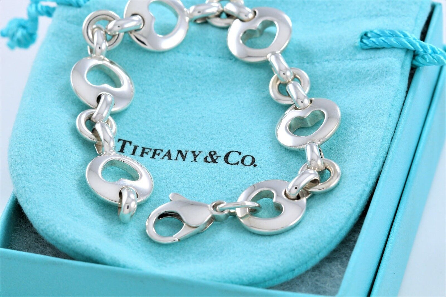 Tiffany & Co Sterling Silver Stencil Heart Chain Link Love Bracelet 7.3" in Box