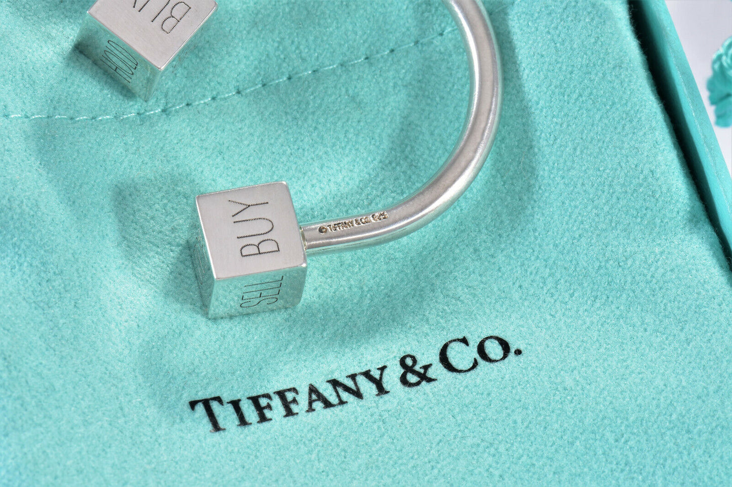 Tiffany & Co Silver Buy Sell Hold Finance Stock Investor Key Chain Ring Boxed