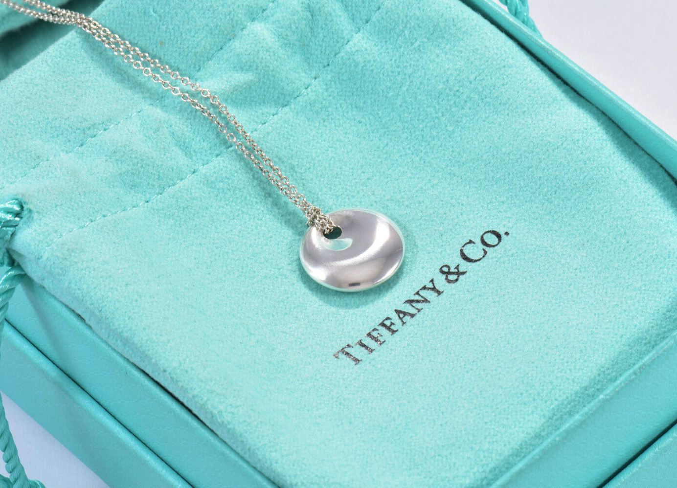 Tiffany & Co Silver Elsa Peretti Small Round Disk Circle Pendant Necklace Pouch