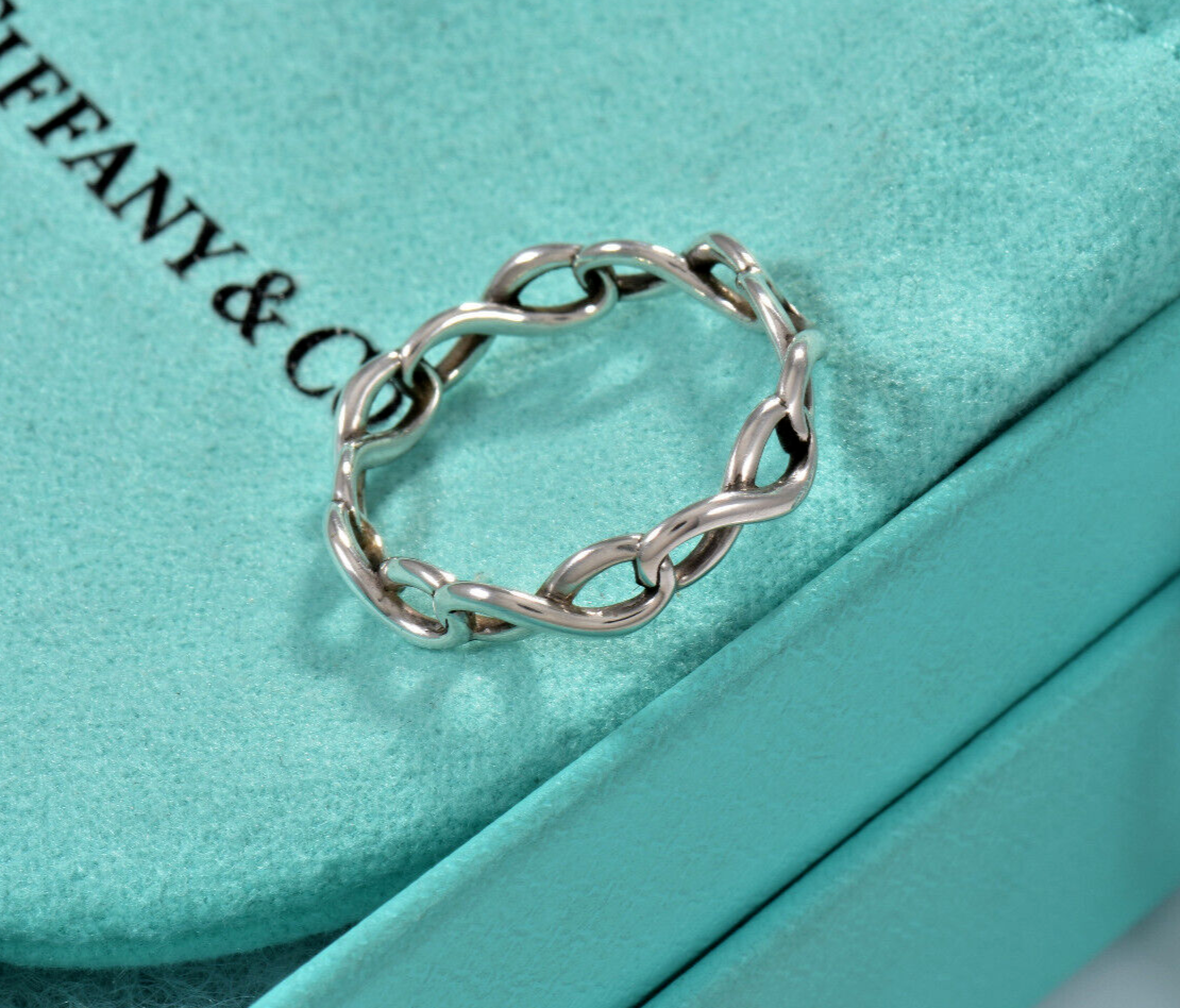 Tiffany & Co Silver Endless Infinity Narrow Band Ring Size 6 in Pouch Lovely