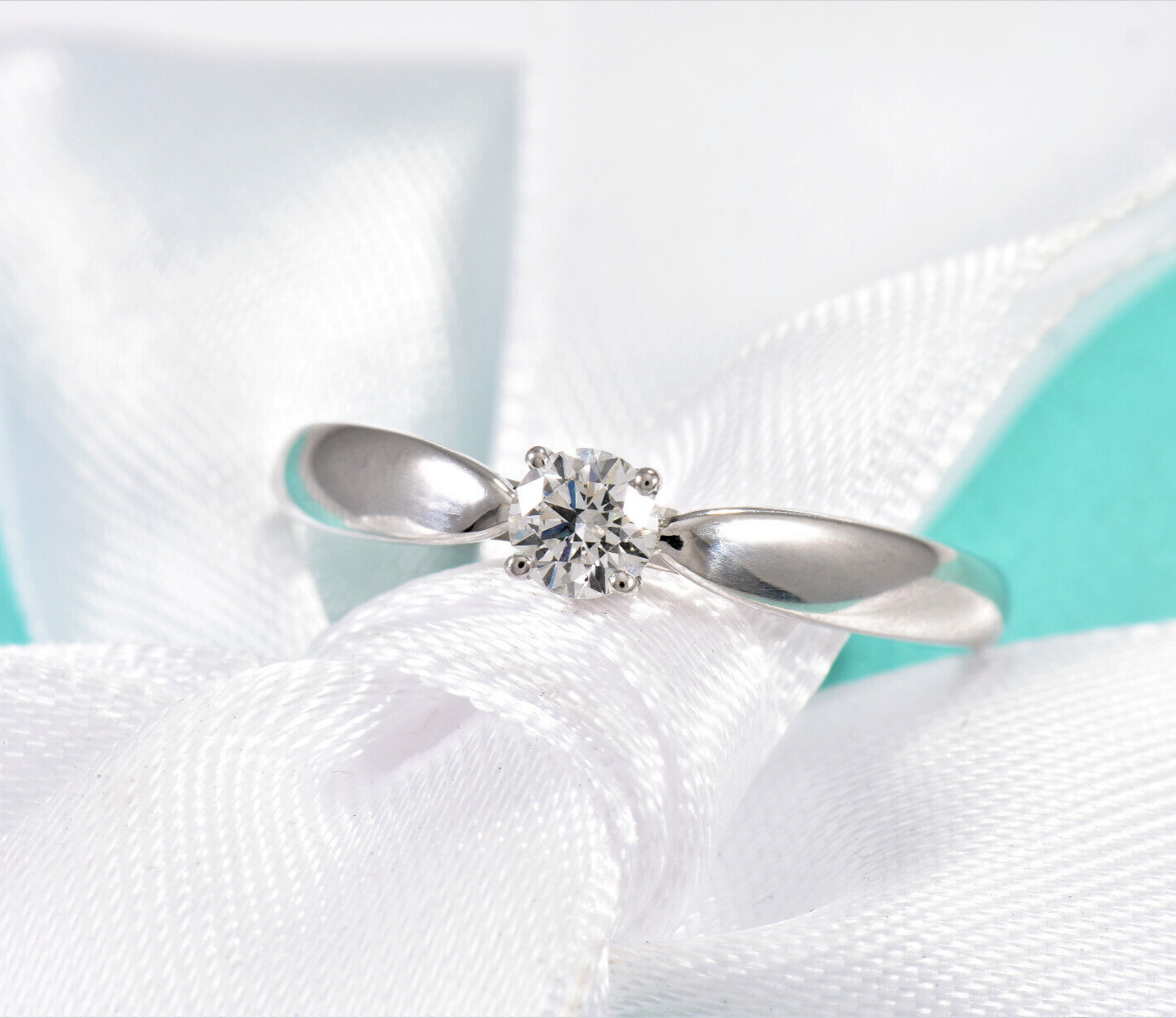 Tiffany & Co .22ct Diamond Platinum Harmony Engagement Ring Size 6.5 & Box Pouch