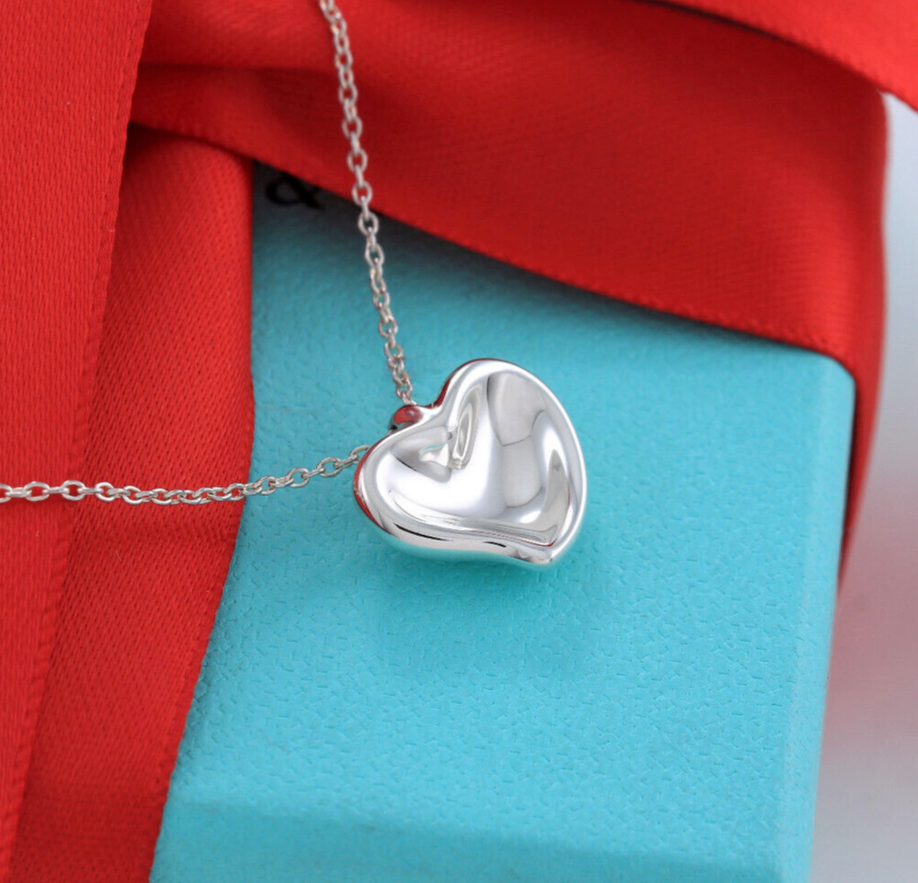 Tiffany & Co Sterling Silver Elsa Peretti Carved Heart Pendant Necklace in Box