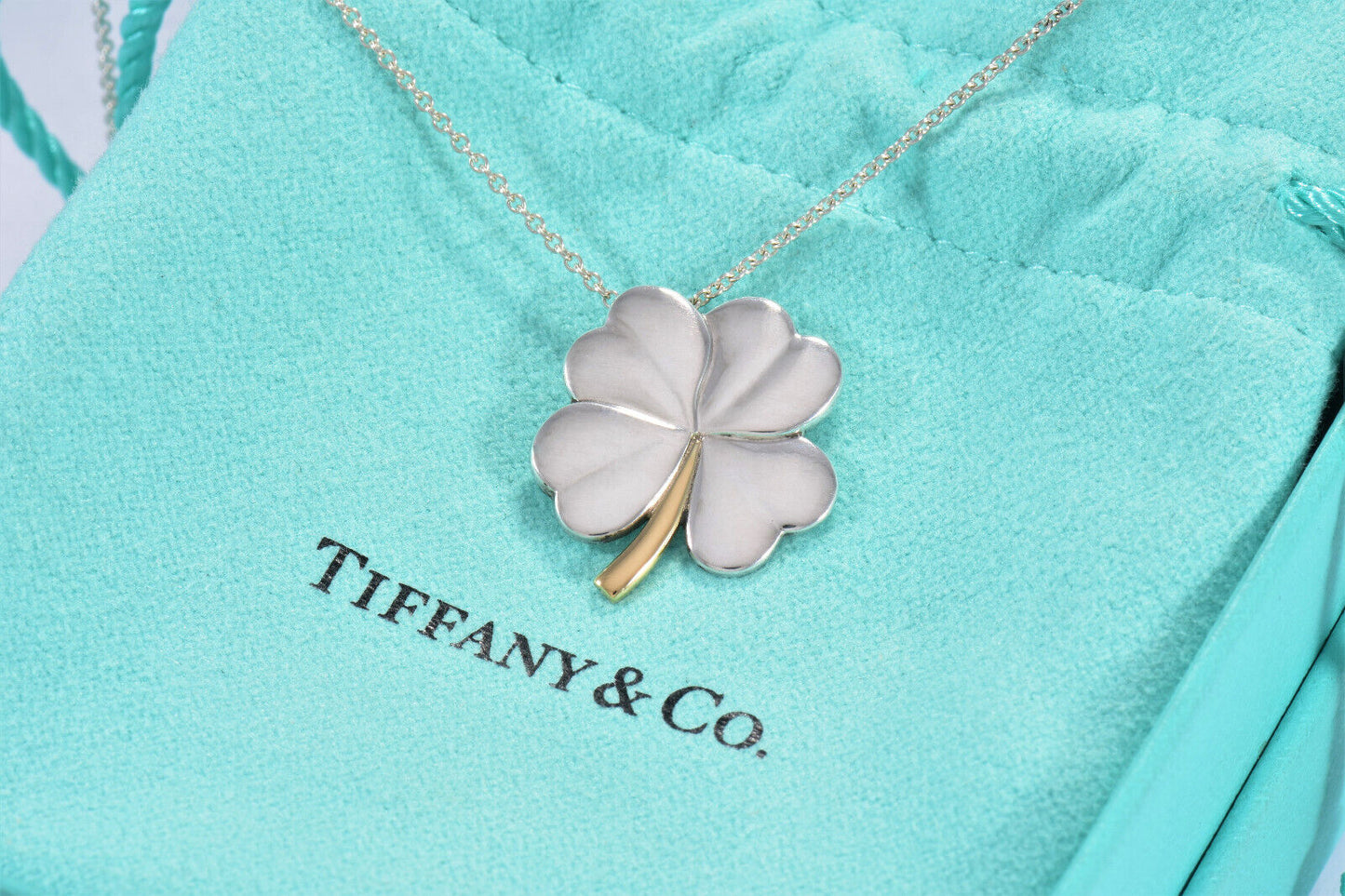 Tiffany & Co 18k Gold Silver Four Leaf Clover Pendant Necklace & Pouch Rare Luck