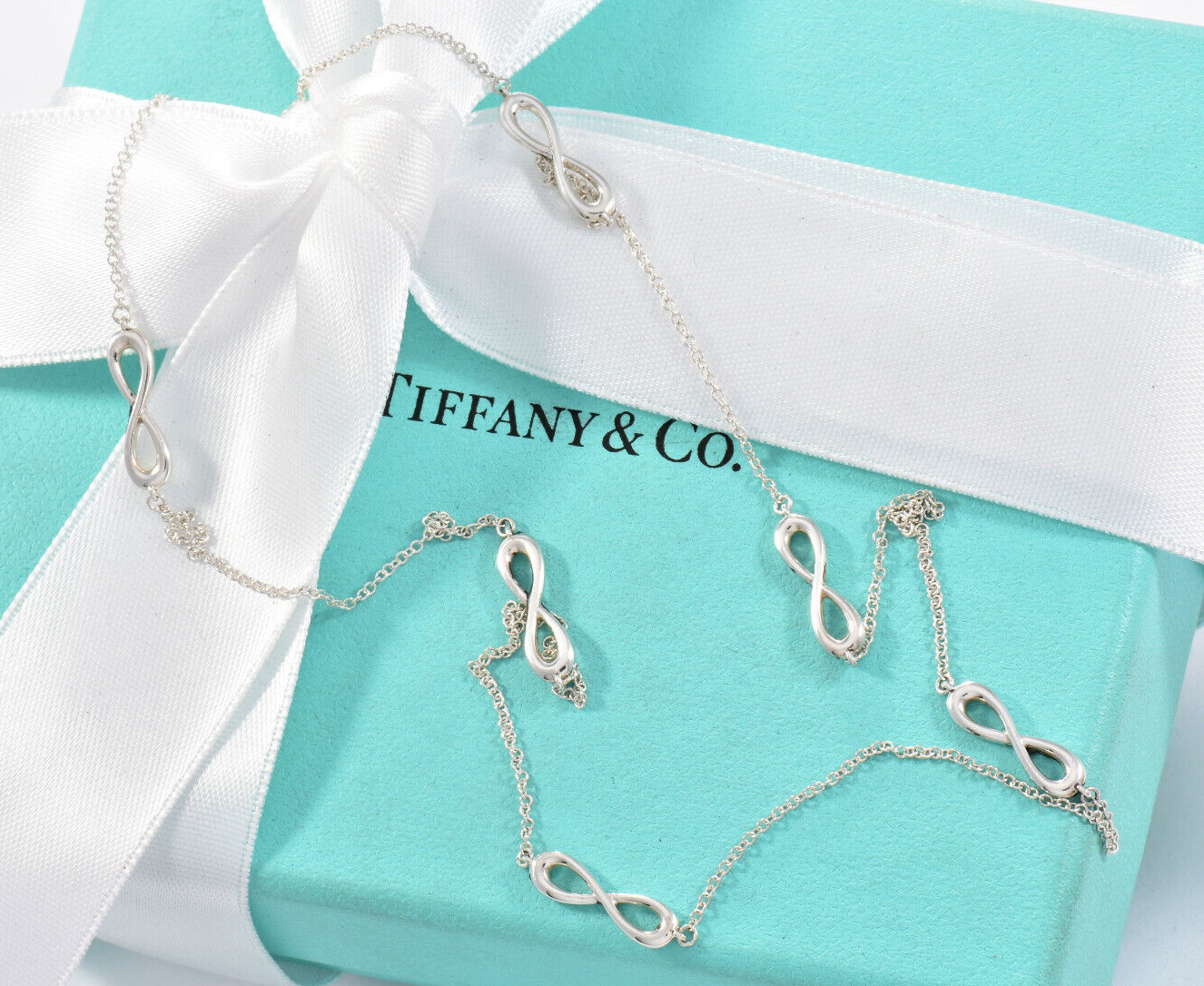 Tiffany & Co Silver Infinity Endless Link Pendant 18" Necklace & Box Pouch Charm