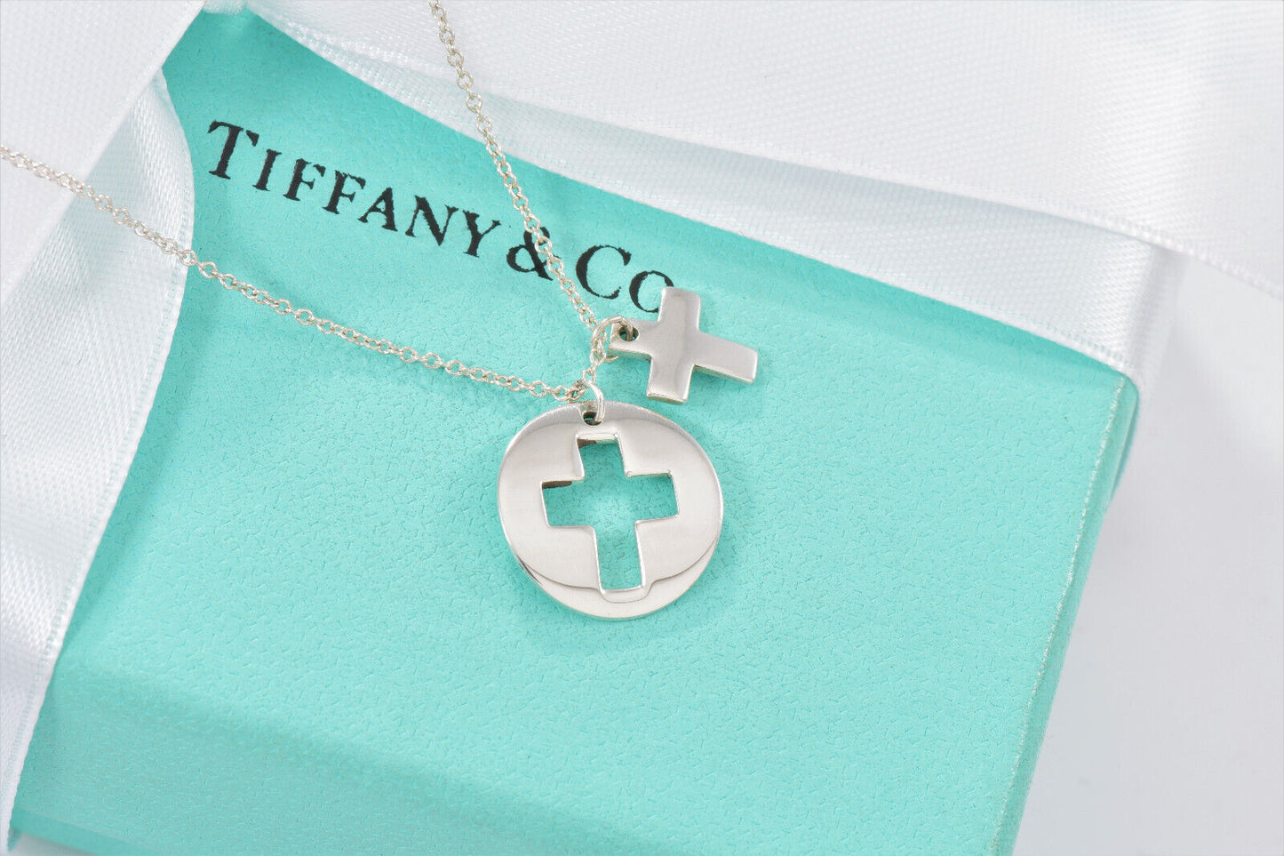 Tiffany & Co Sterling Silver Cross Cutout Circle Pendant 16" Necklace in Pouch