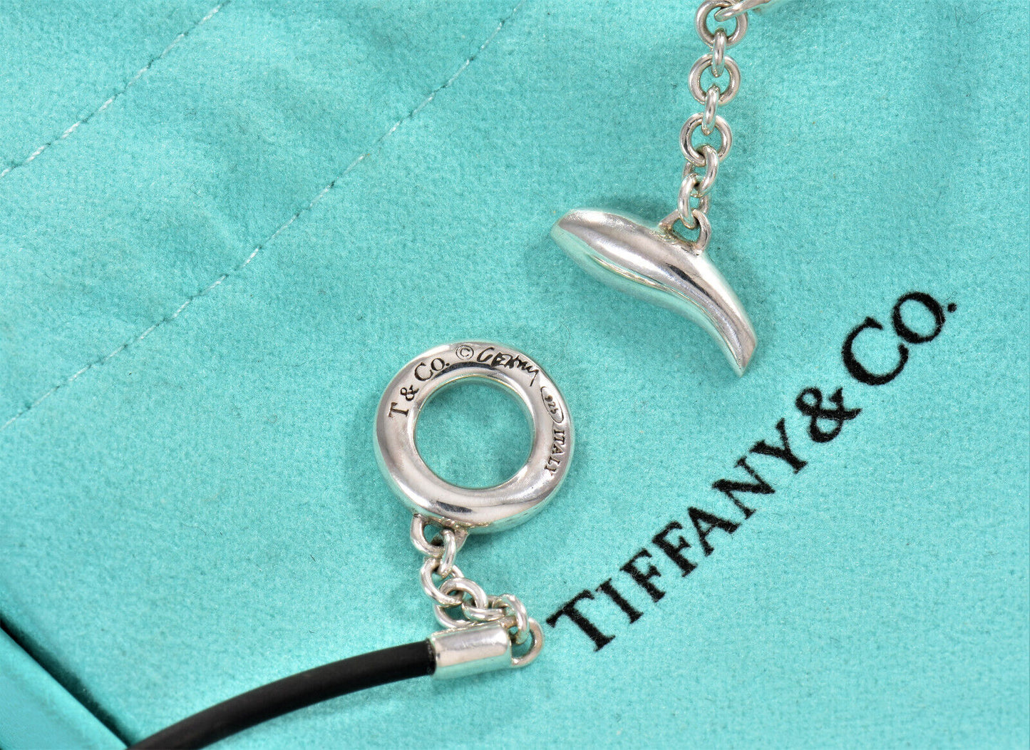 Tiffany & Co Silver Frank Gehry Fish Toggle Pendant Rubber Surfer Necklace Pouch