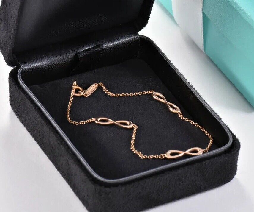 Tiffany & Co 18K Rose Gold Infinity Endless Chain Charm 6.5” Bracelet Rare & Box