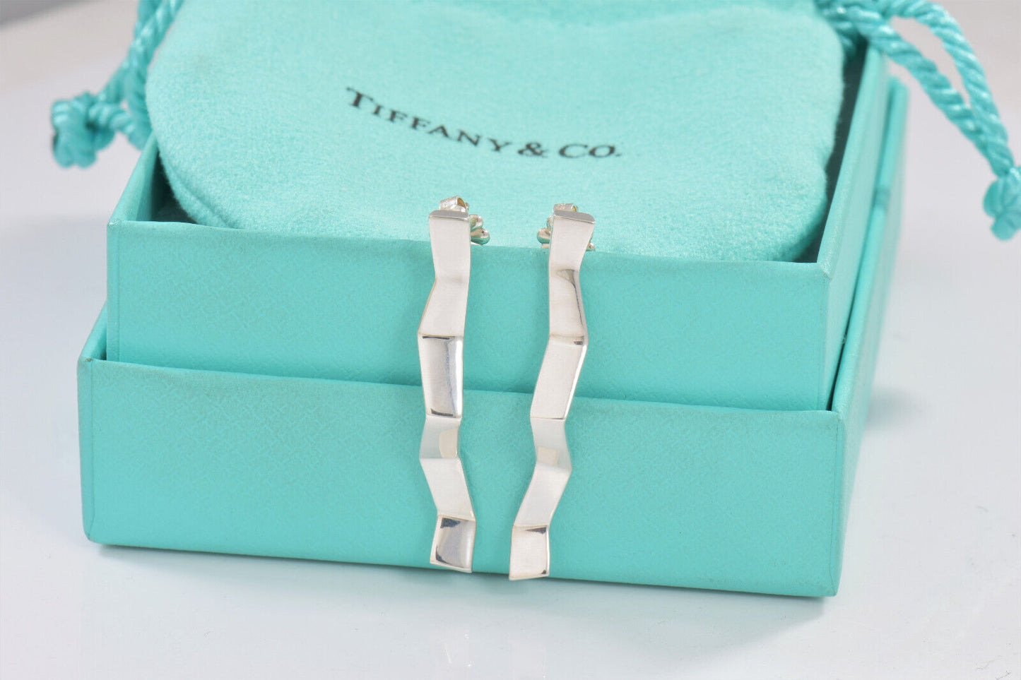 Tiffany & Co Sterling Silver Gehry 1.5" Fold Drop Earrings in Pouch Rare Dangle