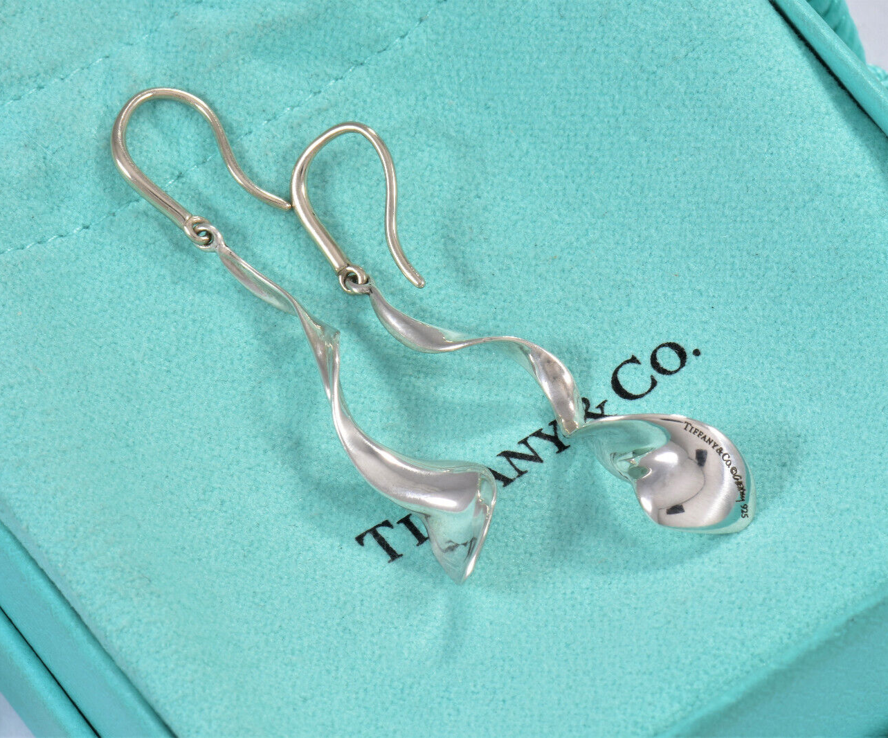 Tiffany & Co Sterling Silver Gehry Orchid Hook Drop Earrings & Pouch Rare Dangle