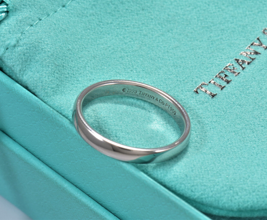 Tiffany & Co Forever Platinum 3mm Classic Wedding Band Ring Size 7.5 in Pouch