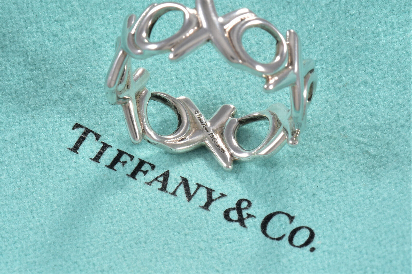 Tiffany & Co Sterling Silver Paloma Picasso Graffiti XO Wide Ring Size 7 & Pouch