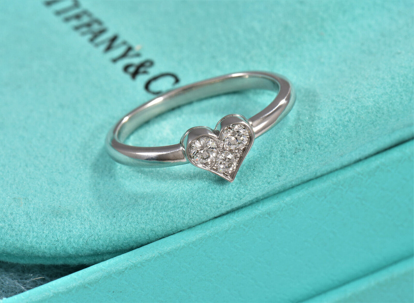 Tiffany & Co Platinum 3 Diamond .17ct Heart Ring Size 6 in Box Pouch Rare Lovely