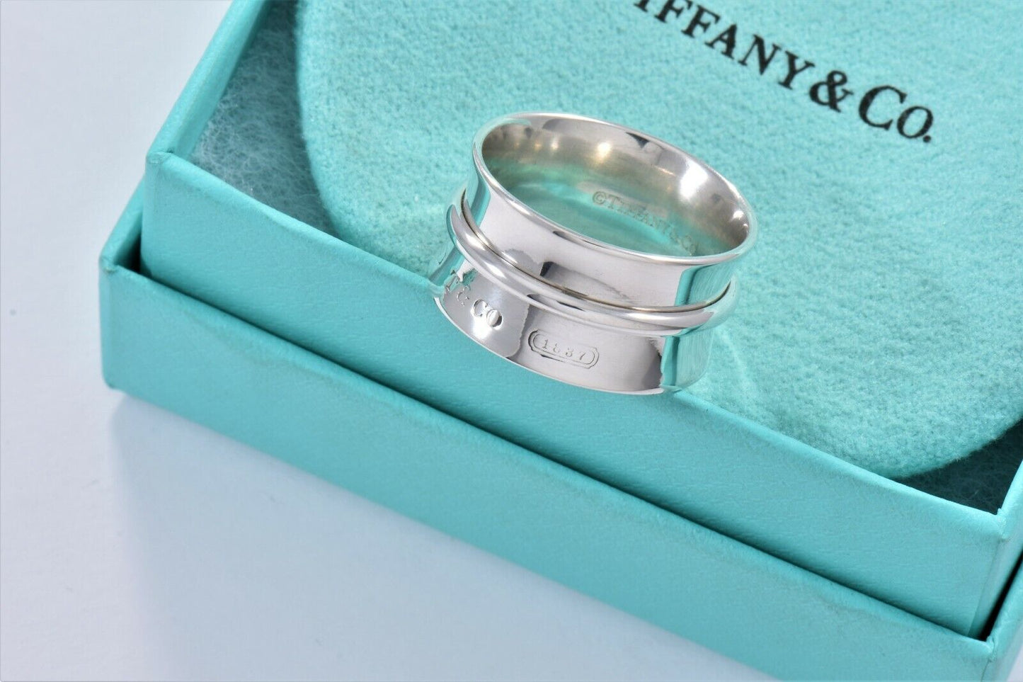 Tiffany & Co Sterling Silver 1837 Wide Concave Band 5.5 Ring & Pouch Unisex Rare