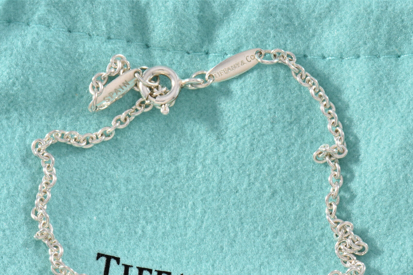 Tiffany & Co Sterling Silver Elsa Peretti Mini Open Heart 7.25" Bracelet & Pouch