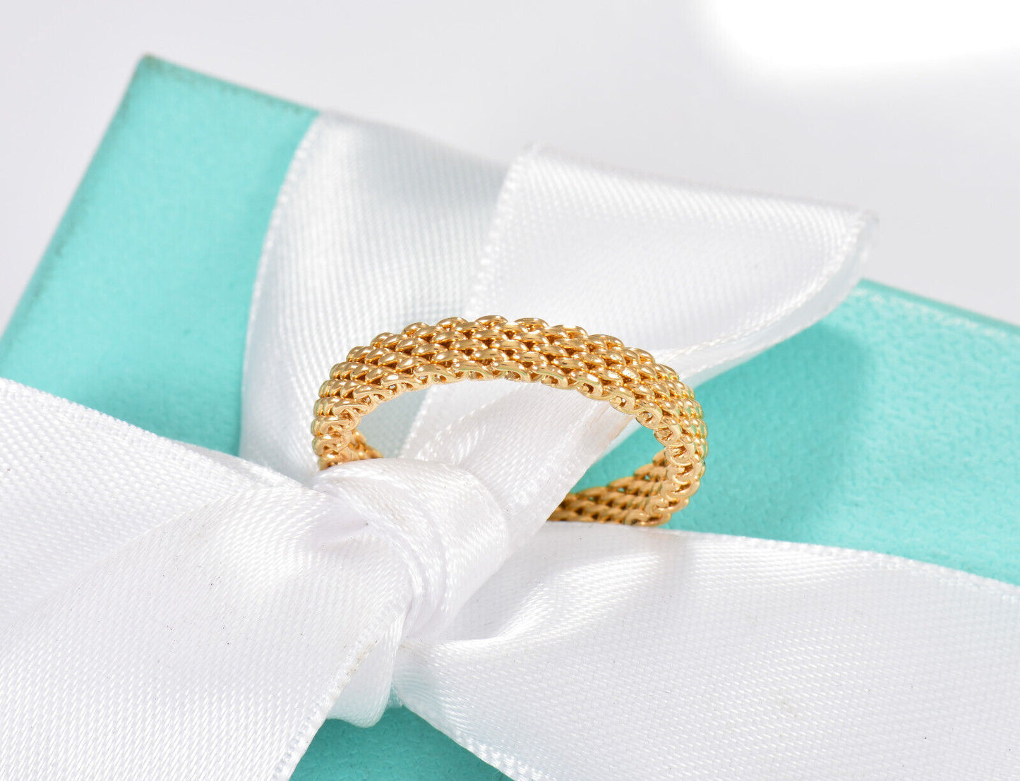 Tiffany & Co Somerset 18K Yellow Gold 4mm Narrow Mesh Ring Size 9 in Box Pouch