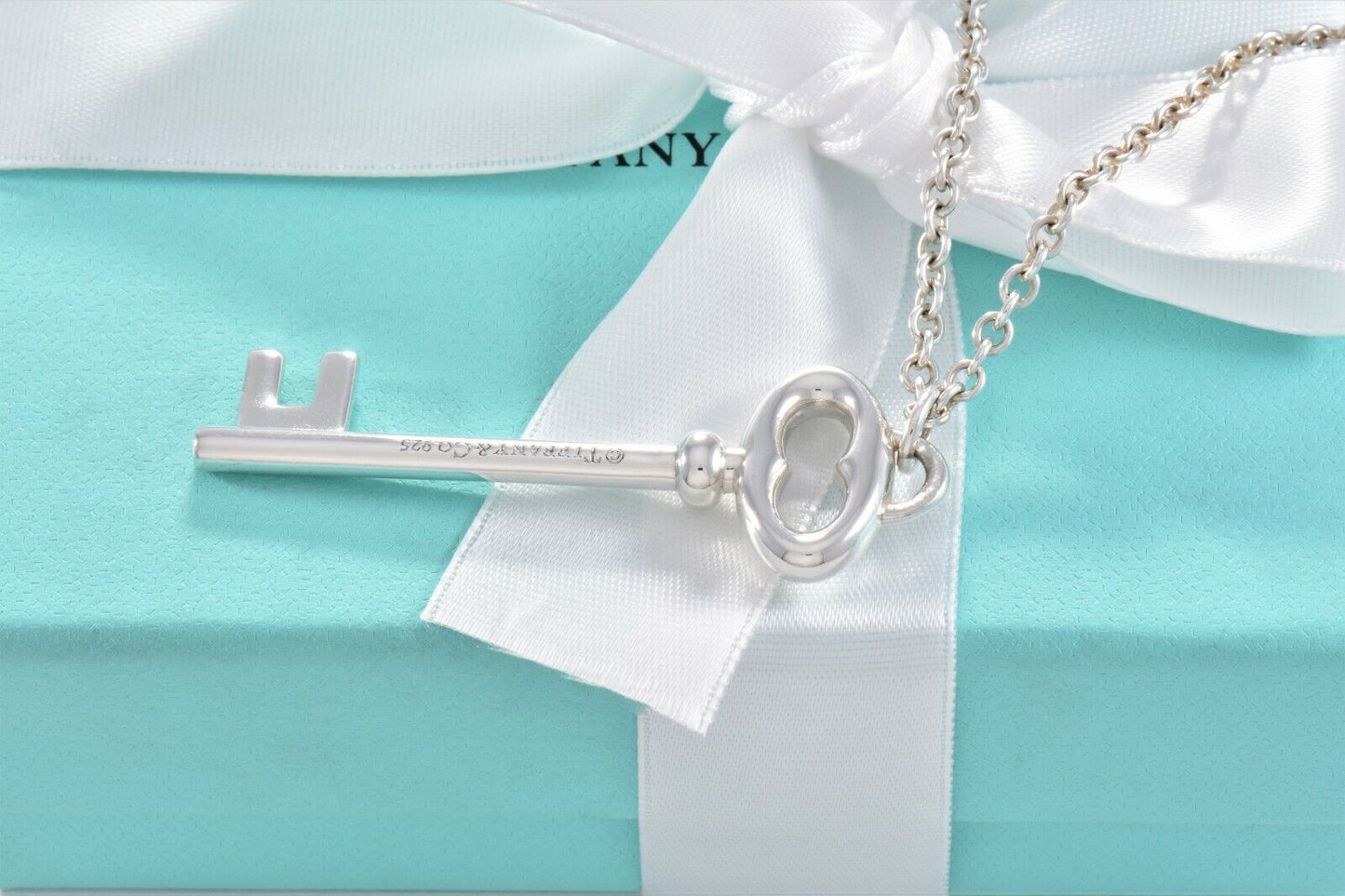 Tiffany & Co Silver Large 2" Oval Key Charm Pendant 16.25" Chain Necklace in Box