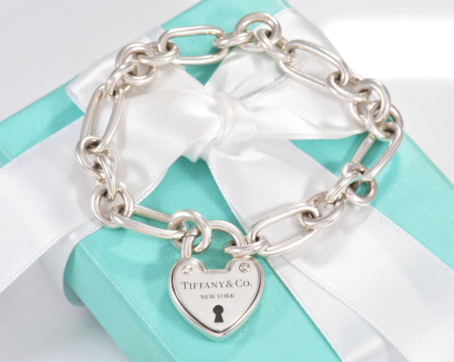 8" Tiffany & Co NY Silver Heart Lock Charm Heavy Oval Chain Link Bracelet in Box