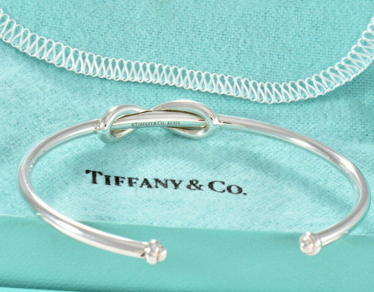 Tiffany & Co Sterling Silver Infinity Knot 6.75" Large Cuff Bracelet & Box Pouch