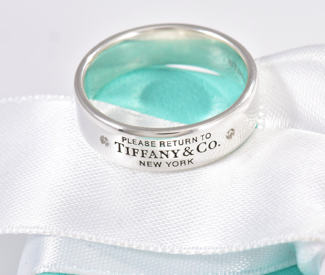 Return To Tiffany & Co Diamond Silver 6mm Narrow Signet Ring in Box Pouch Ribbon