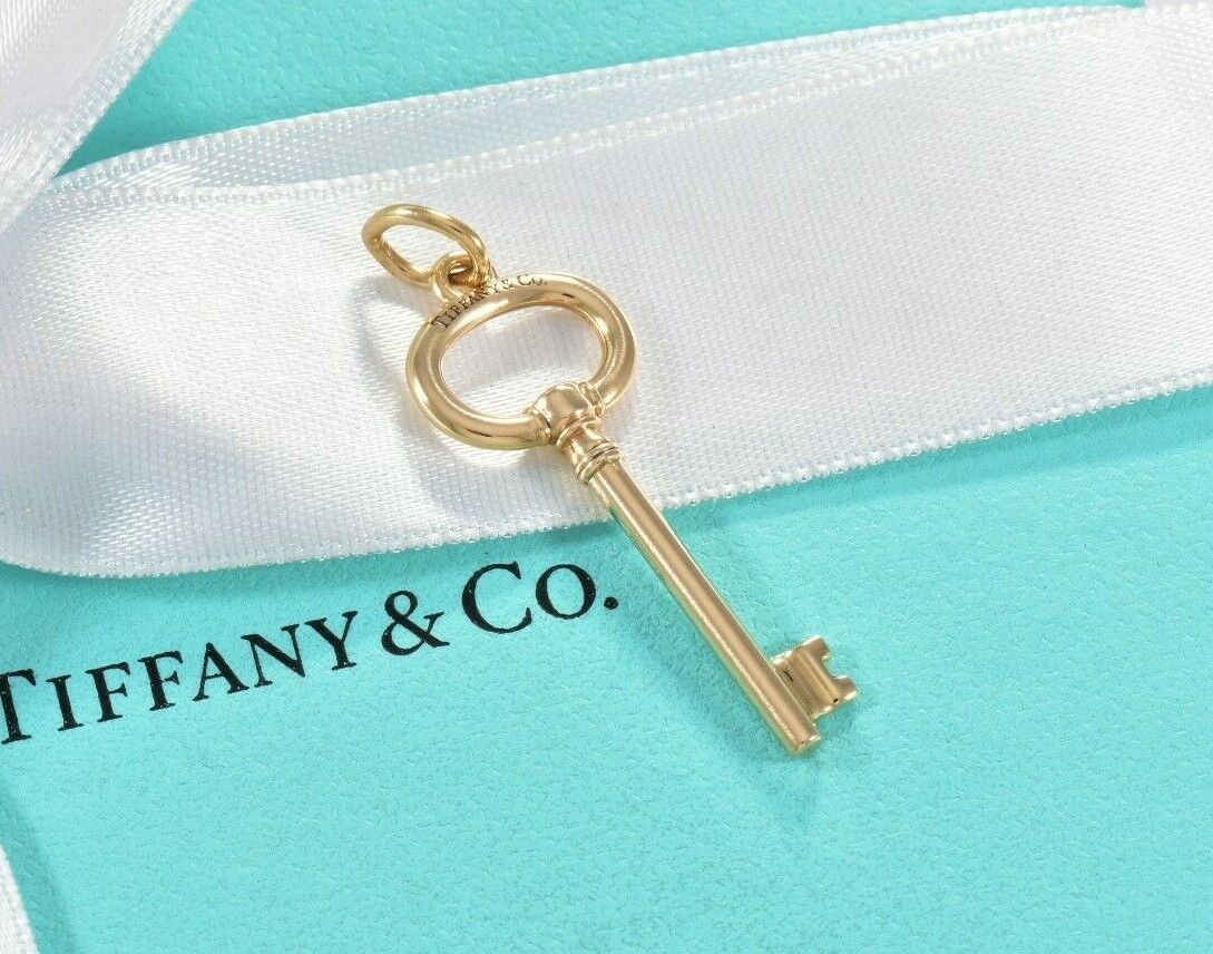 Tiffany & Co 18K Yellow Gold 1.5" Oval Key Charm Pendant for Necklace & Bracelet