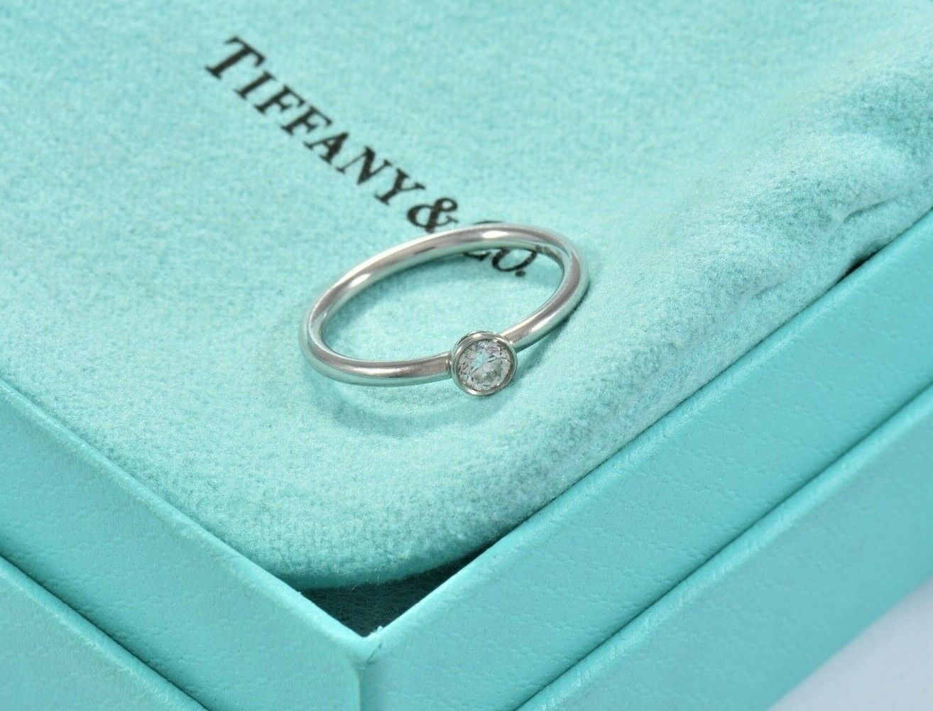 Tiffany & Co Platinum Diamond Bezet Band Ring Size 5 Boxed Solitaire Bezel Set