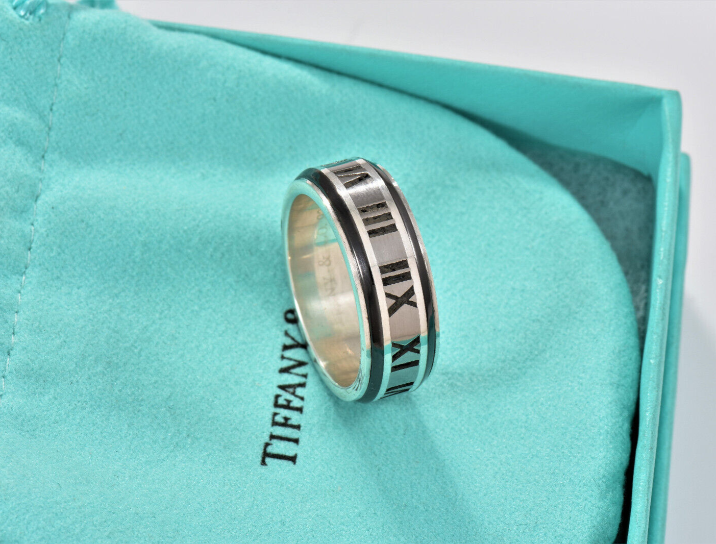 Tiffany & Co Sterling Silver Wide Atlas Roman Numeral Band Size 9.5 Ring & Pouch