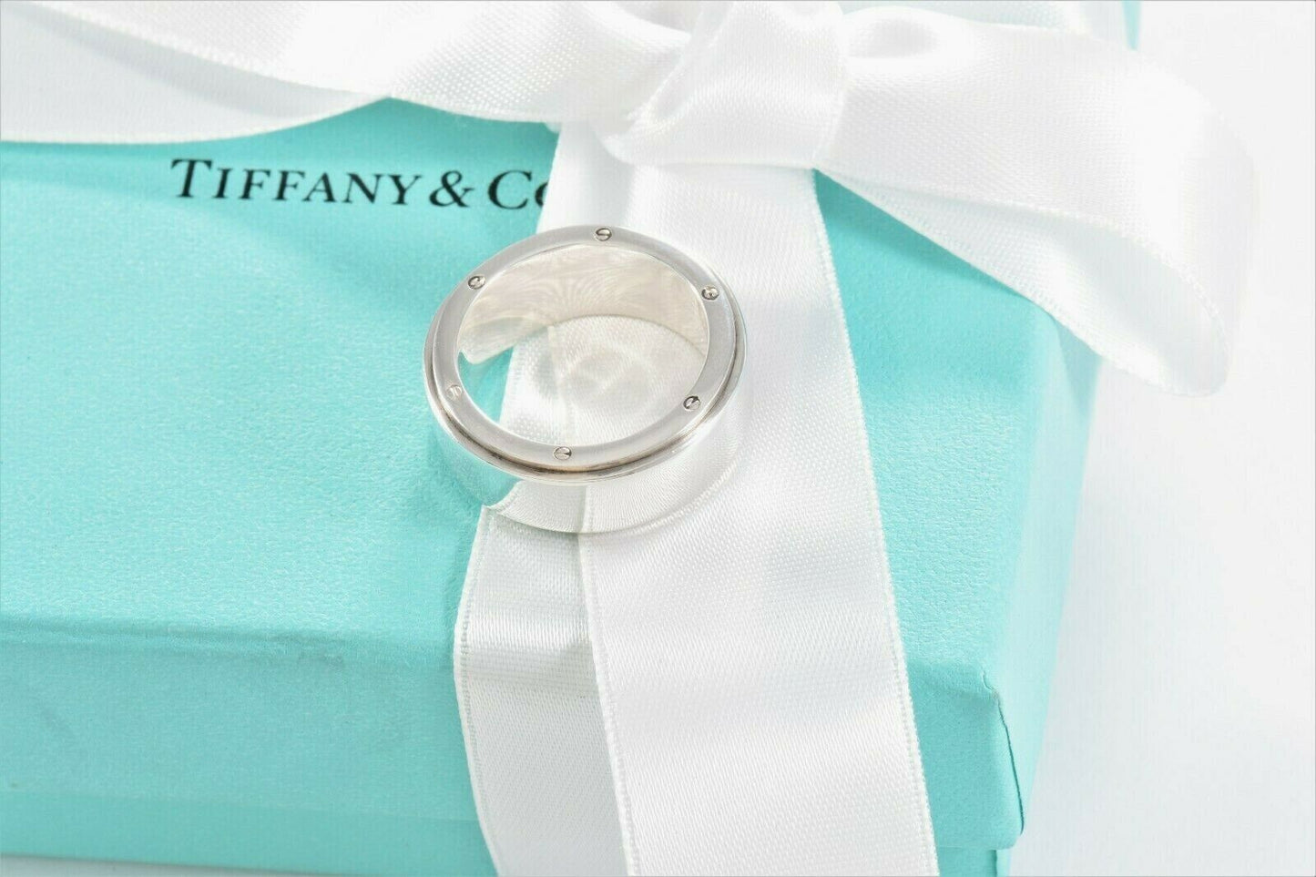 Tiffany & Co Sterling Silver Metropolis Wide Band Size 7 Ring in Pouch Unisex