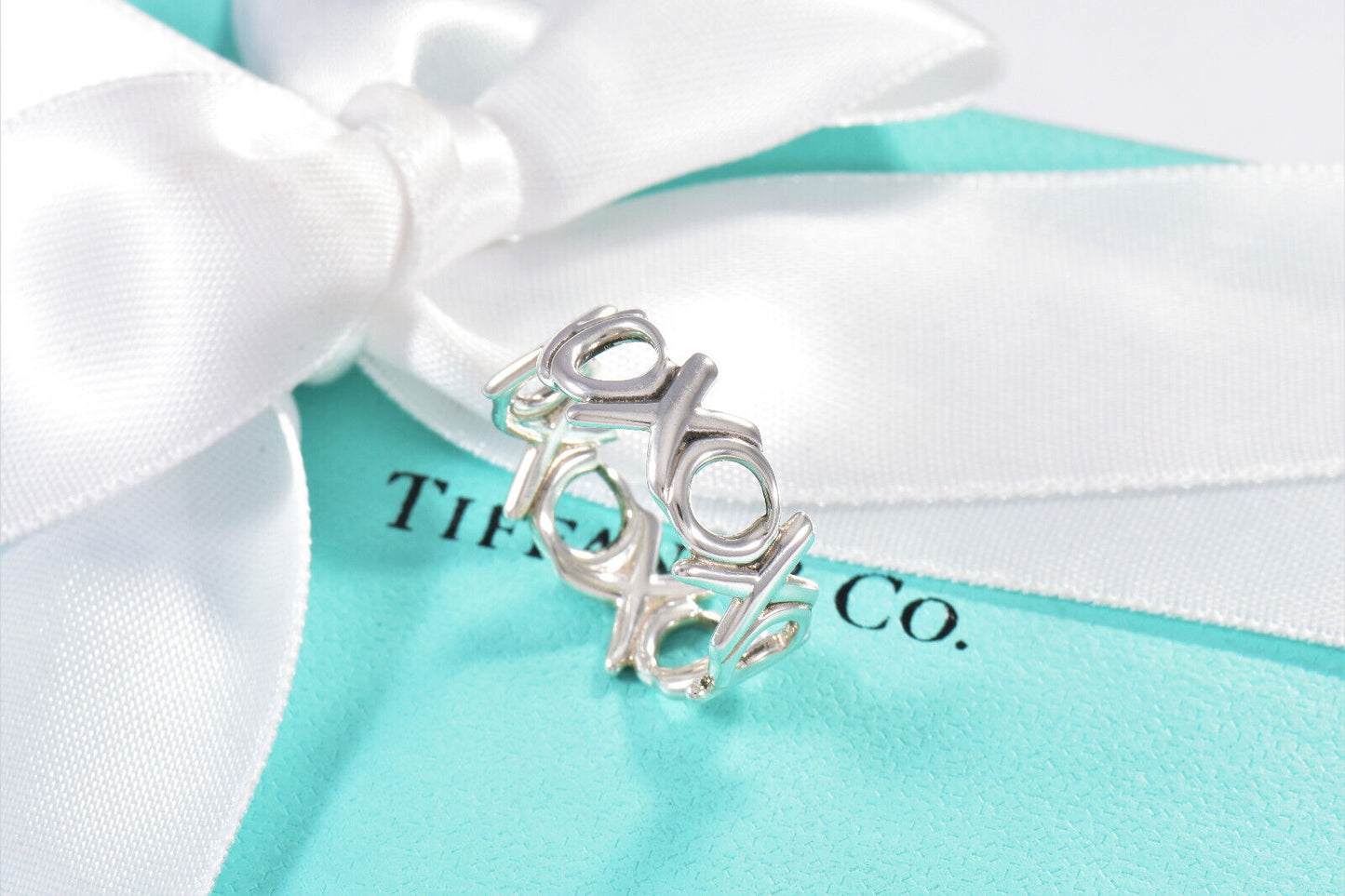 Tiffany & Co Sterling Silver Paloma Picasso Graffiti XO Wide Ring Size 7 & Pouch