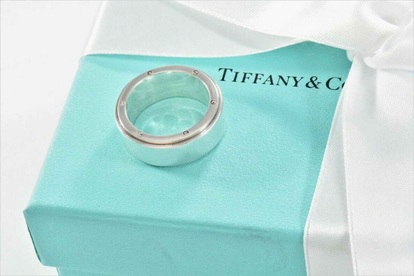 Tiffany & Co Sterling Silver Metropolis Wide Band Size 7 Ring in Pouch Unisex