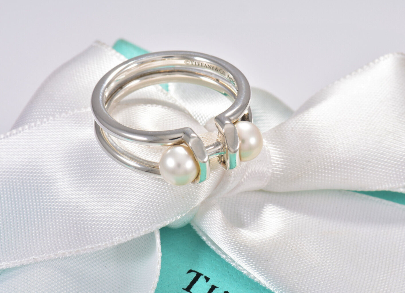 Tiffany & Co Silver HardWear Double Pearl Bypass Ring Size 8 in Box Pouch Lovely