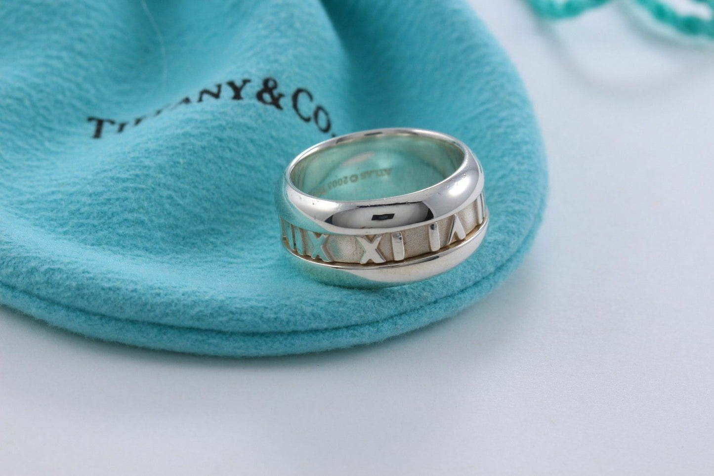 Vintage Tiffany & Co Silver 10mm Wide Atlas Roman Numerals Ring Size 6.5 & Pouch