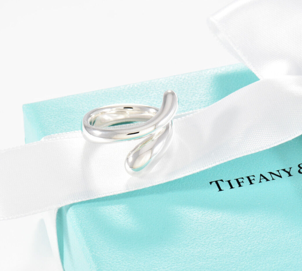 Tiffany & Co Sterling Silver Elsa Peretti Teardrop Ring Size 6.5 in Pouch Lovely