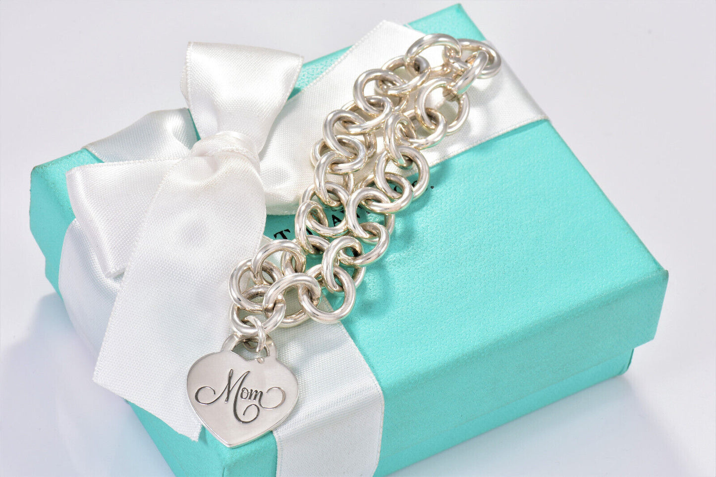 Tiffany & Co Silver Mom Heart Charm 7.75" Chain Bracelet & Box Pouch Lovely Rare