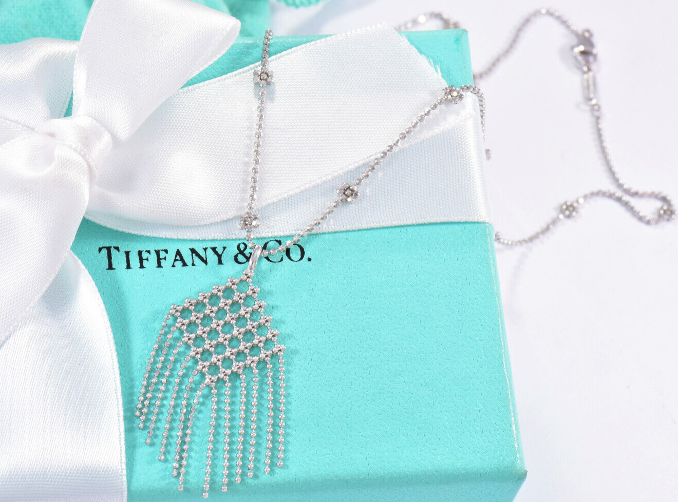 Tiffany & Co 18K Gold Gatsby Fringe Dangling Flower Bead Drop Necklace Box Pouch