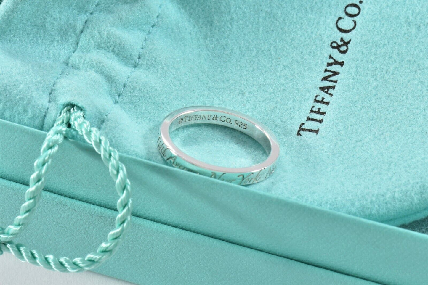 Tiffany & Co Silver Fifth Avenue Address Notes Narrow Band Ring Size 7 in Pouch