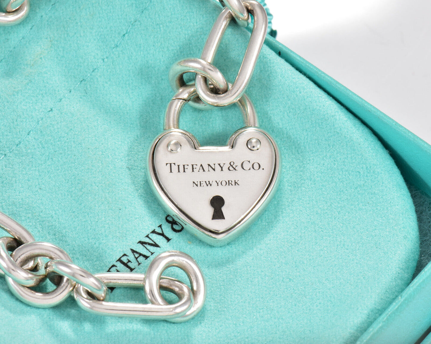 8" Tiffany & Co NY Silver Heart Lock Charm Heavy Oval Chain Link Bracelet in Box