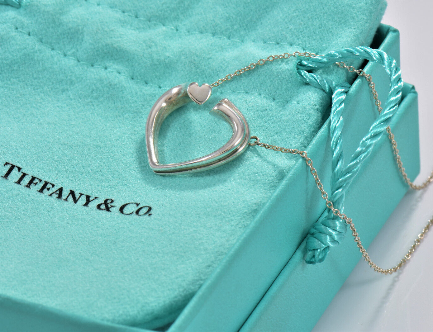 Tiffany & Co Silver Paloma Picasso Large Tenderness Heart Pendant Necklace Boxed