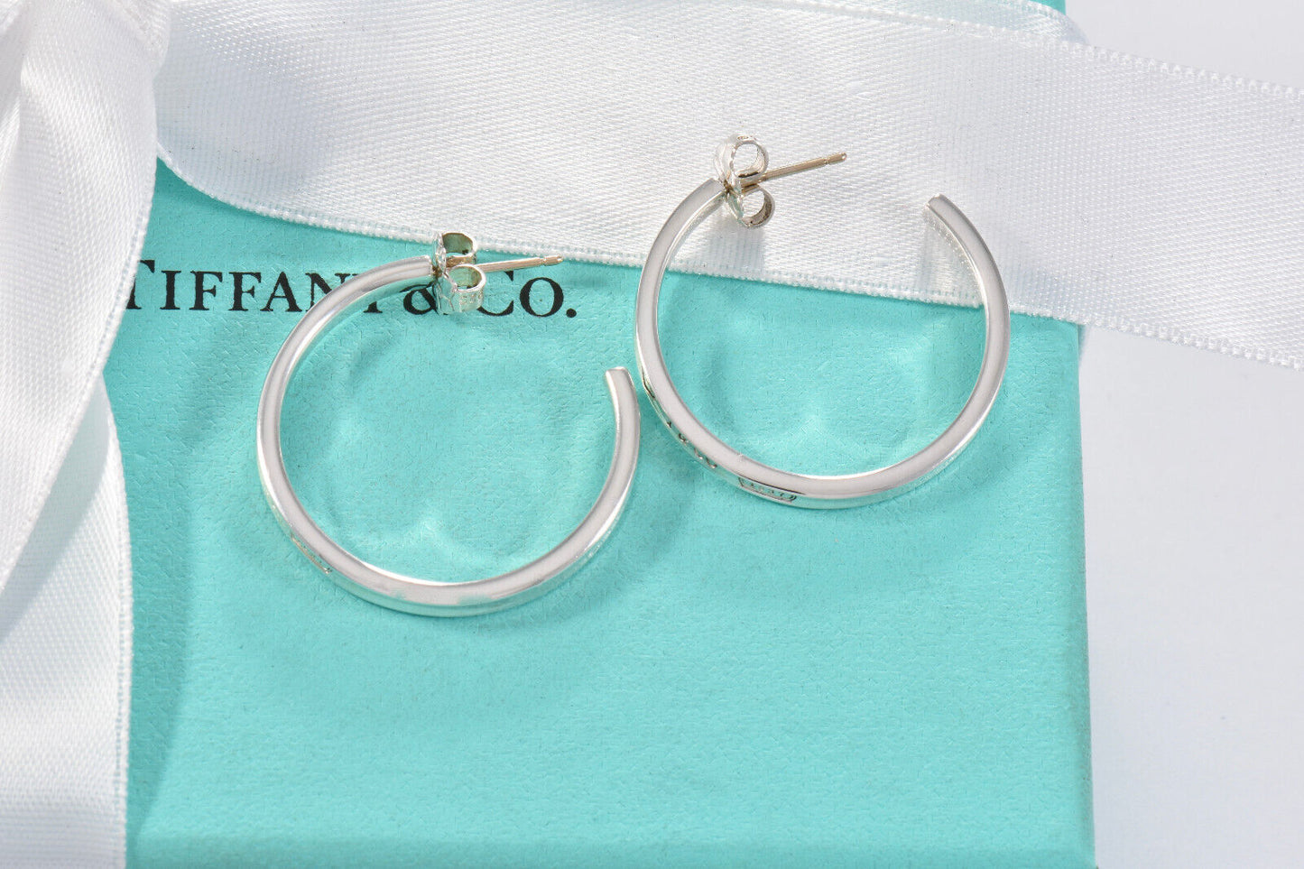 Tiffany & Co Sterling Silver 1837 28mm Medium Hoop Earrings in Box Narrow Rare