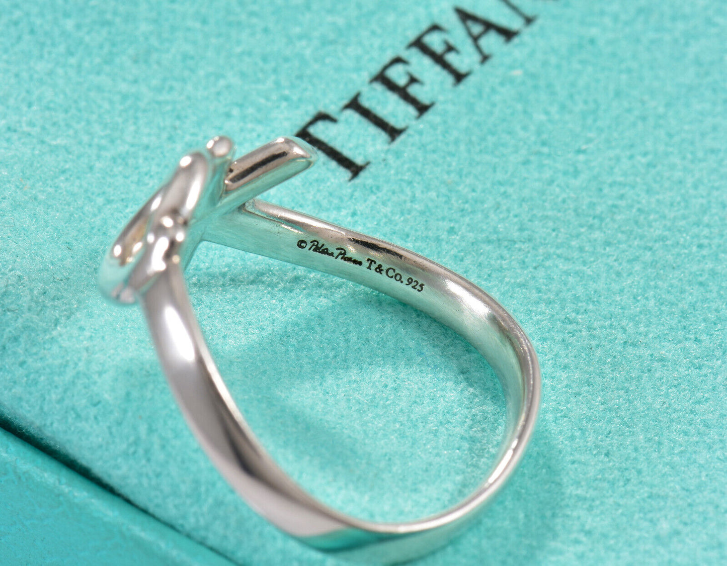 Tiffany & Co Silver Paloma Picasso Graffiti XO Ring Size 6.5 in Pouch Hug Kiss