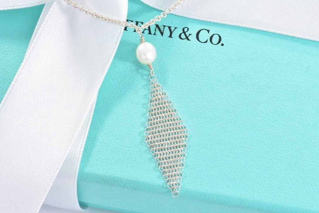 Tiffany & Co Elsa Peretti Silver Mesh Pearl Dangling Pendant Necklace Boxed Rare