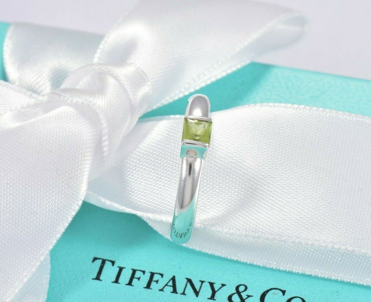 Boxed Tiffany & Co Silver Green Peridot Square Stack Band Ring Size 7.5 Rare