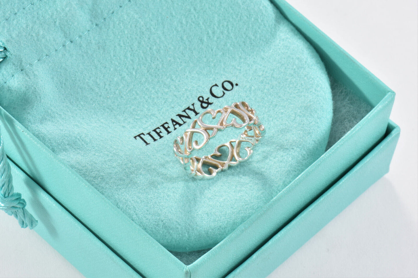 Tiffany & Co Silver Paloma Picasso Wide Loving Heart Link Ring Size 6 in Pouch