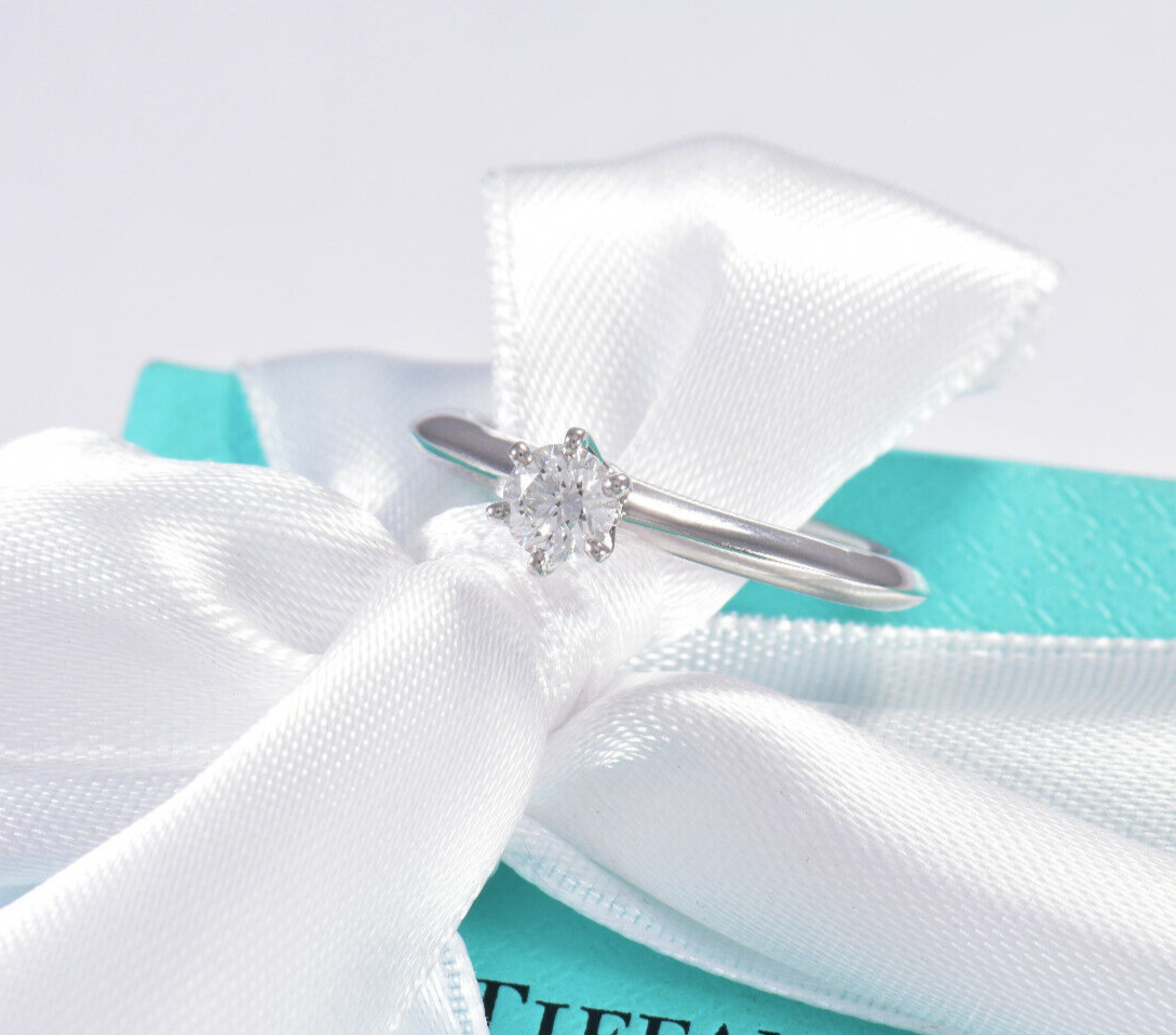 Tiffany & Co Platinum .27 ct Round Solitaire Diamond  Ring Size 5.25 & Box Pouch