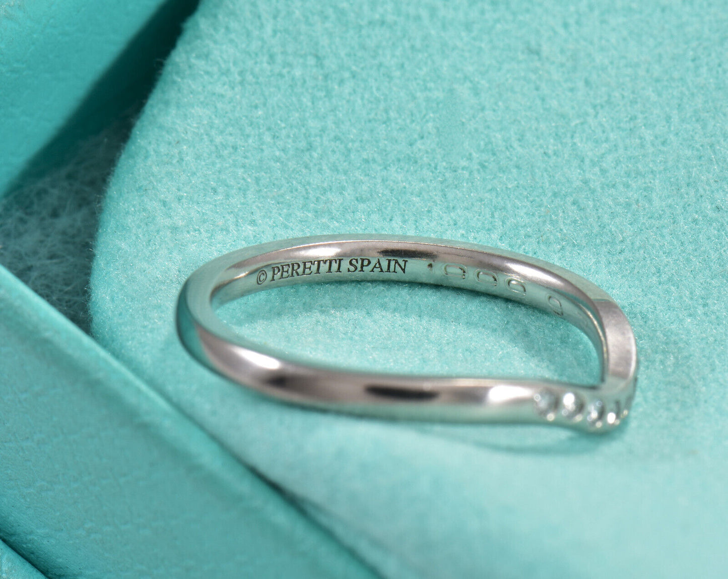 Tiffany & Co Diamond Platinum Elsa Peretti Curved 2mm Band Ring Size 5.5 & Pouch