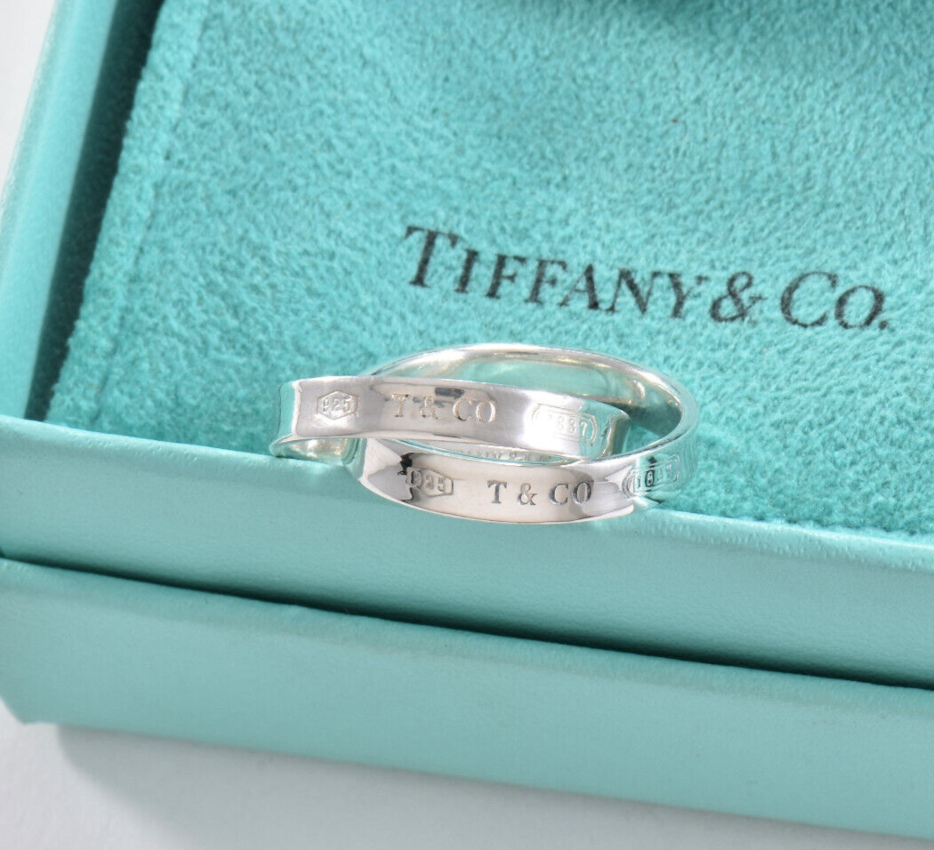 Tiffany & Co Sterling Silver 1837 Double Interlocking Rings Size 5.5 Pouch Band