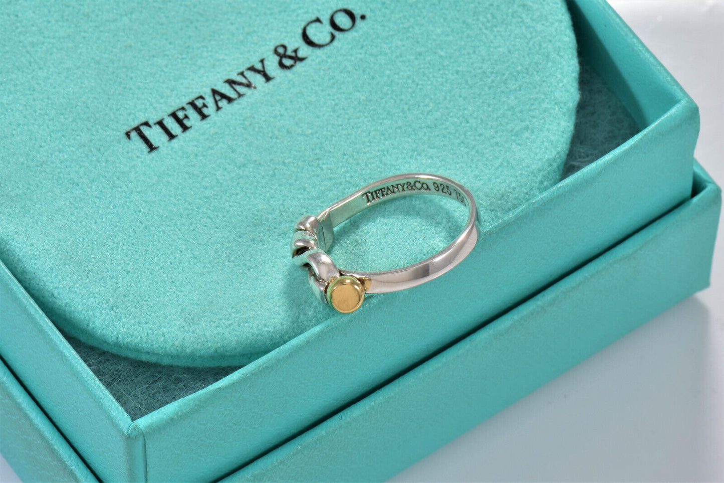 Vintage Tiffany & Co 18K Yellow Gold Silver Hook Eye Knot Ring Size 6 in Pouch